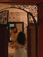 Art Mai Gallery Nimman Hotel