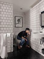 Art Mai Gallery Nimman Hotel