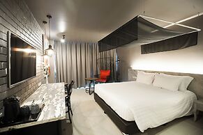 Art Mai Gallery Nimman Hotel