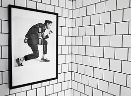 Art Mai Gallery Nimman Hotel