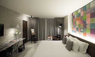 Art Mai Gallery Nimman Hotel