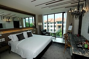 Art Mai Gallery Nimman Hotel