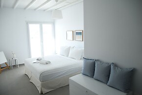 Mykonostimo Luxury Villas & Apartments