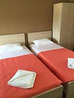 Alexandros Apartments