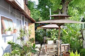 Golden Empress Hotel