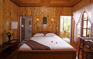 Golden Empress Hotel