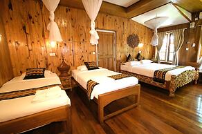 Golden Empress Hotel