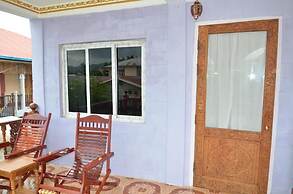 Golden Empress Hotel