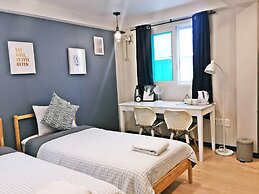 Whitetail Guesthouse - Hostel