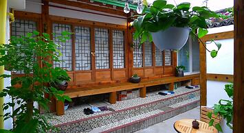 HanOK Guest House 201