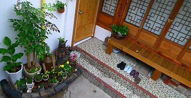 HanOK Guest House 201