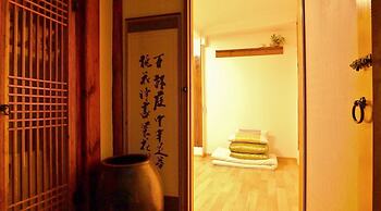 HanOK Guest House 202