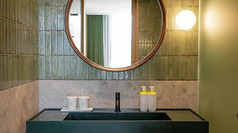 L7 MYEONGDONG by LOTTE HOTELS