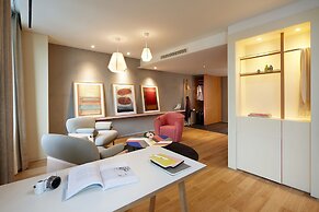 L7 MYEONGDONG by LOTTE