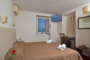 Konstantinoupolis Hotel