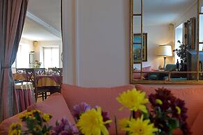 Konstantinoupolis Hotel