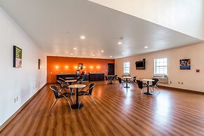 Motel 6 Jourdanton, TX