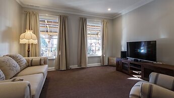 Bathurst Royal Apartments