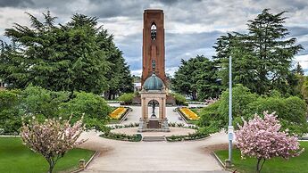 Bathurst Royal Apartments