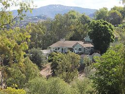 Sandra D's Country Guest House