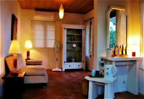 Breve Azurine Lagoon Retreat