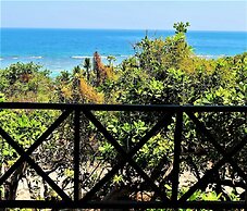 Breve Azurine Lagoon Retreat