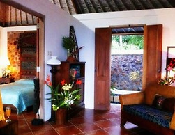 Breve Azurine Lagoon Retreat