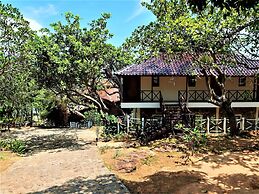 Breve Azurine Lagoon Retreat