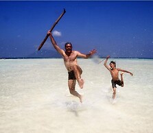 Breve Azurine Lagoon Retreat