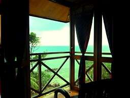 Breve Azurine Lagoon Retreat