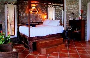 Breve Azurine Lagoon Retreat