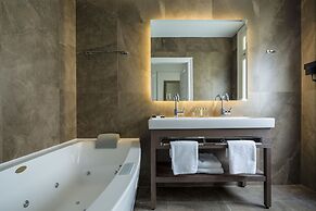 3Sixty Hotel & Suites