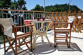 Zefiros Traditional Hotel