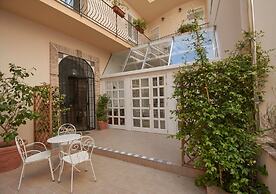 Cas'E Charming House