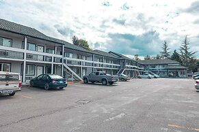 Sumner Motor Inn