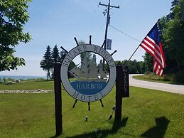 Square Rigger Harbor Motel