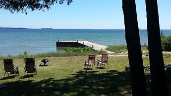 Square Rigger Harbor Motel