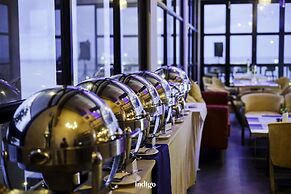 Golden Tulip Belitung