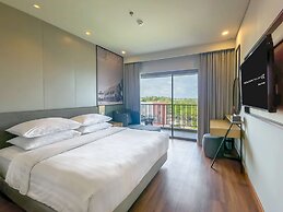 Golden Tulip Belitung