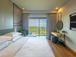 Golden Tulip Belitung