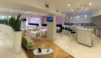 Le Parc Hotel & Suites