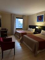 Le Parc Hotel & Suites