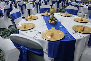 Holiday Inn Express & Suites Shawnee-Kansas City West by IHG