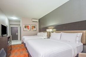 Holiday Inn Express & Suites Shawnee-Kansas City West by IHG