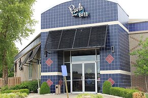Holiday Inn Express & Suites Shawnee-Kansas City West by IHG