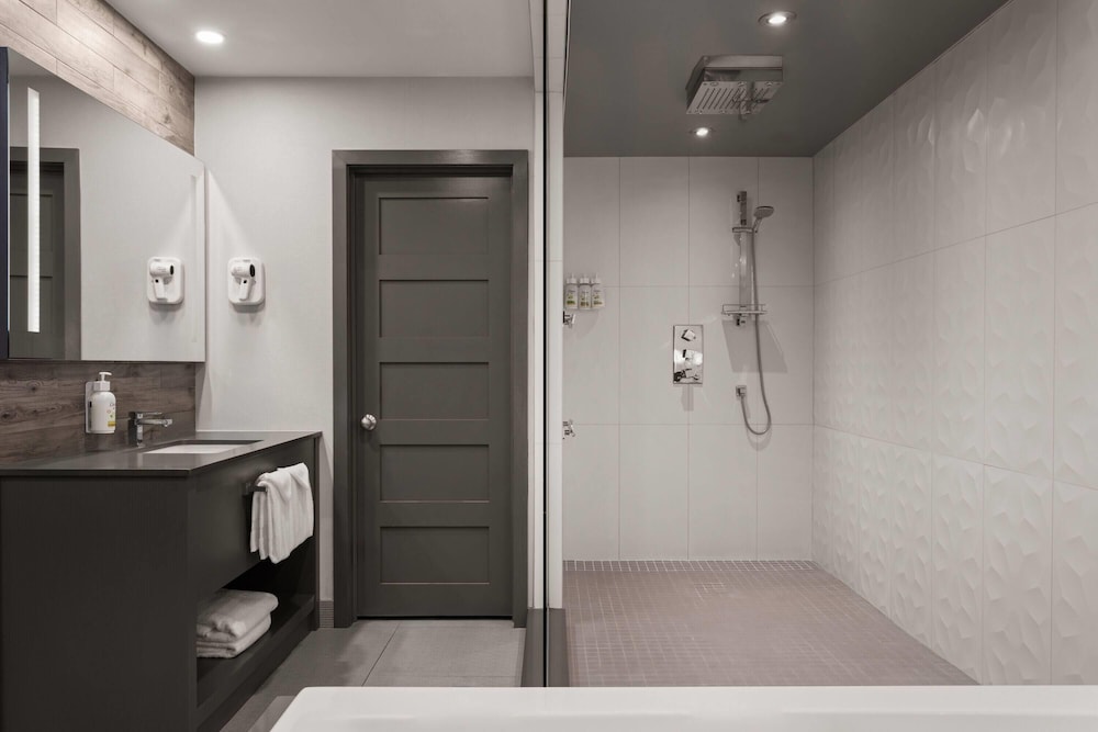 Ramada by Wyndham Laval