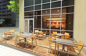 Hampton Inn Houston Downtown