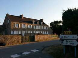 Hôtel La Roche du Marais