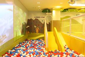 Booyoung Hotel & Resort