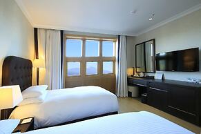 Booyoung Hotel & Resort